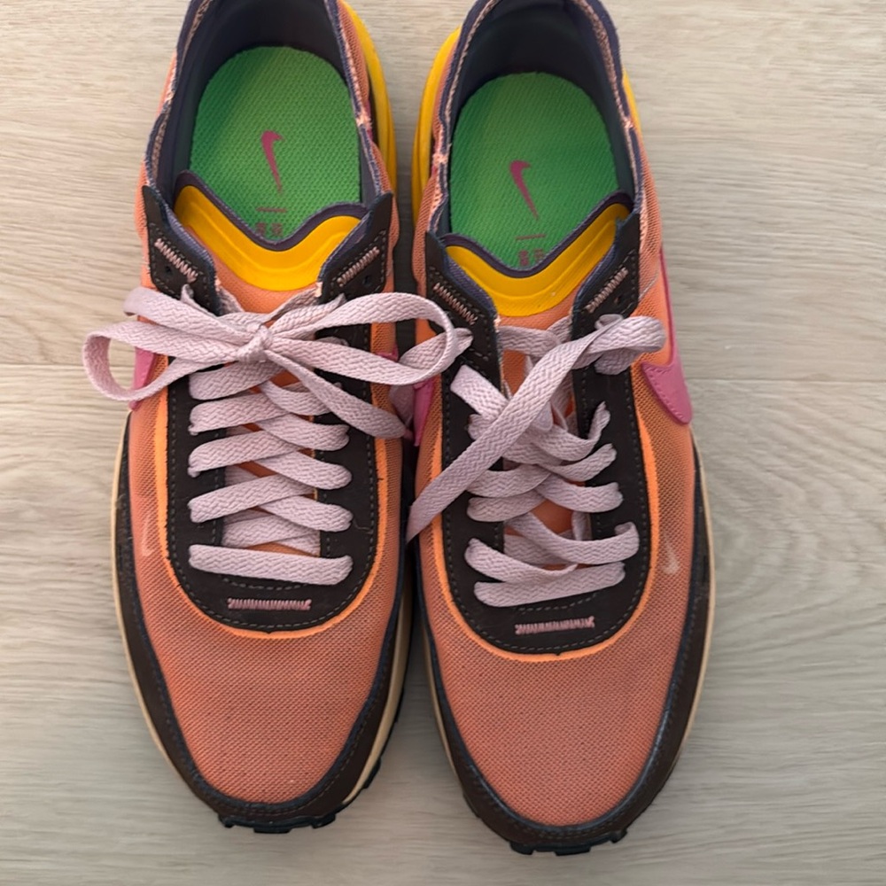 Nike sneakers Women’s